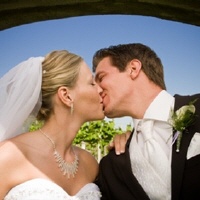 Informationen über Versicherungen bei Heirat und Hochzeit